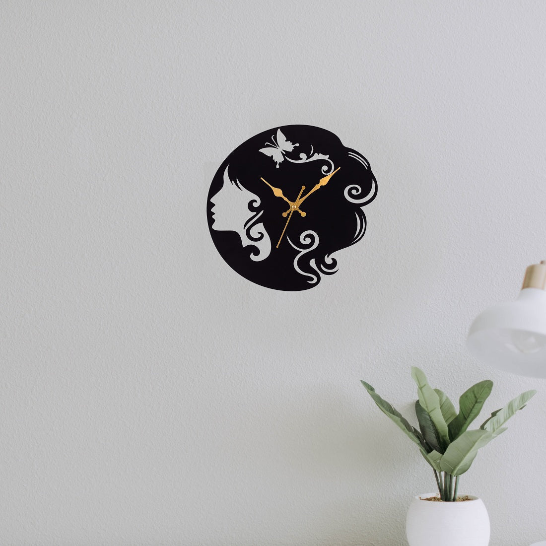 Metal wall clock for home or office, best for gift