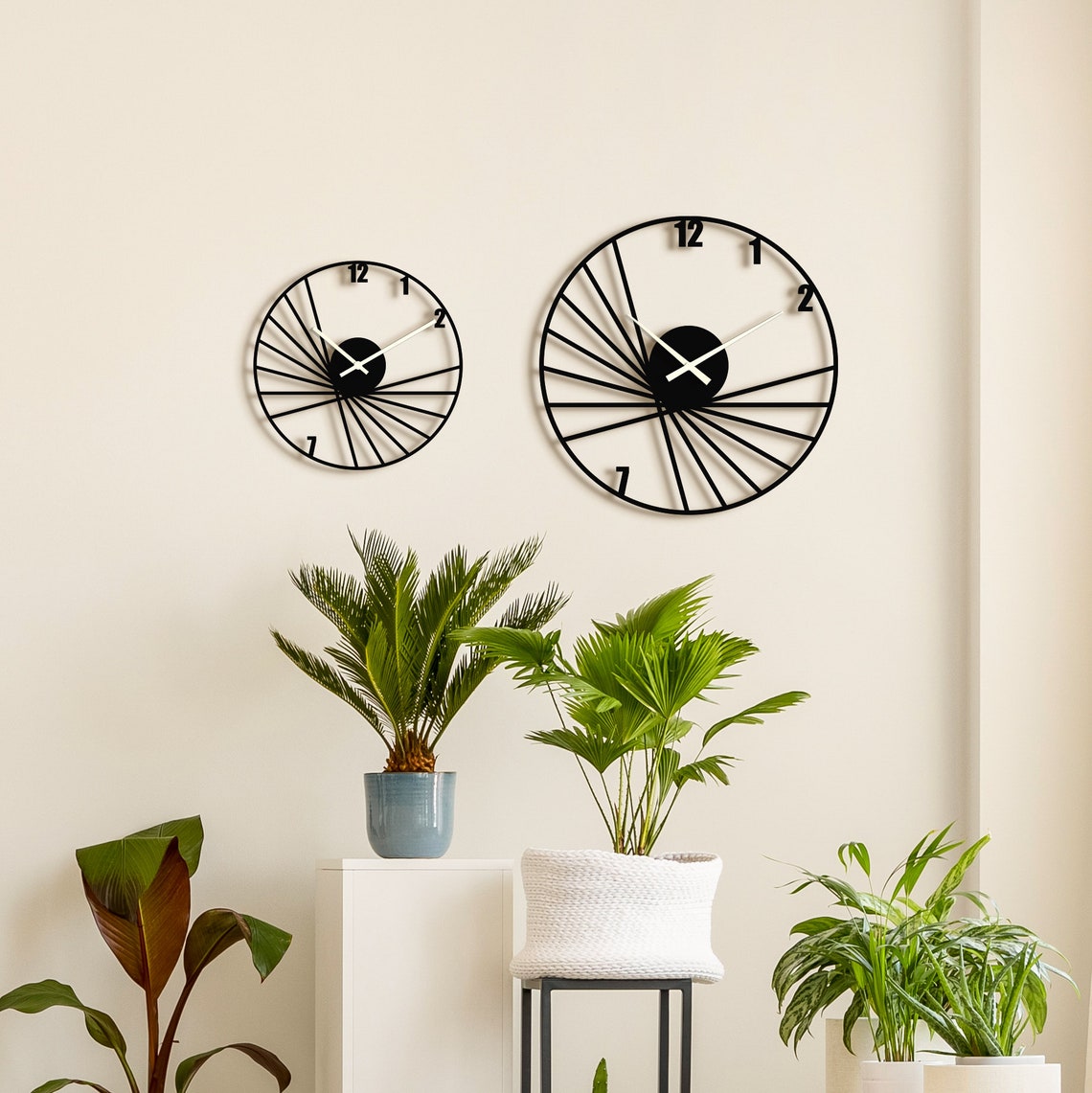 Handicraft Metal Wall Clock for Living Room